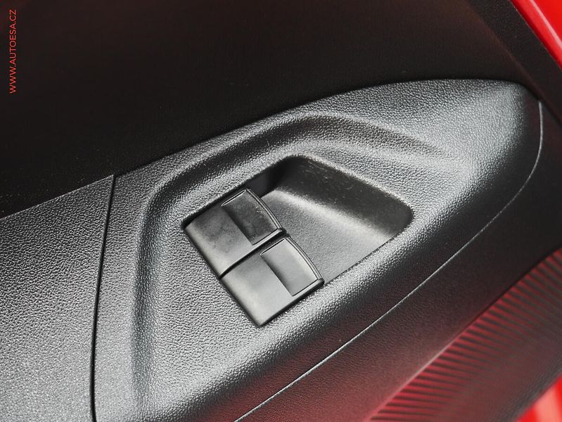 Peugeot 108 (2018) 1.2PT, Style - fotka 15 z 15