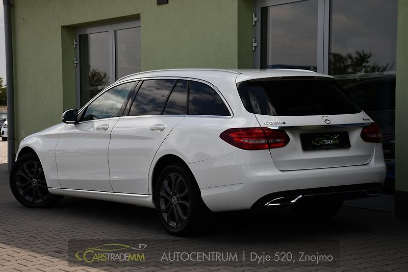 Mercedes-Benz Třídy C 220d 4MATIC ČR NAVI - fotka 3 z 34