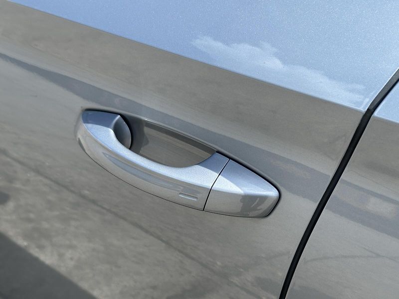 Škoda Kamiq 1.0TSi DSG Monte Carlo 116PS M - fotka 12 z 47