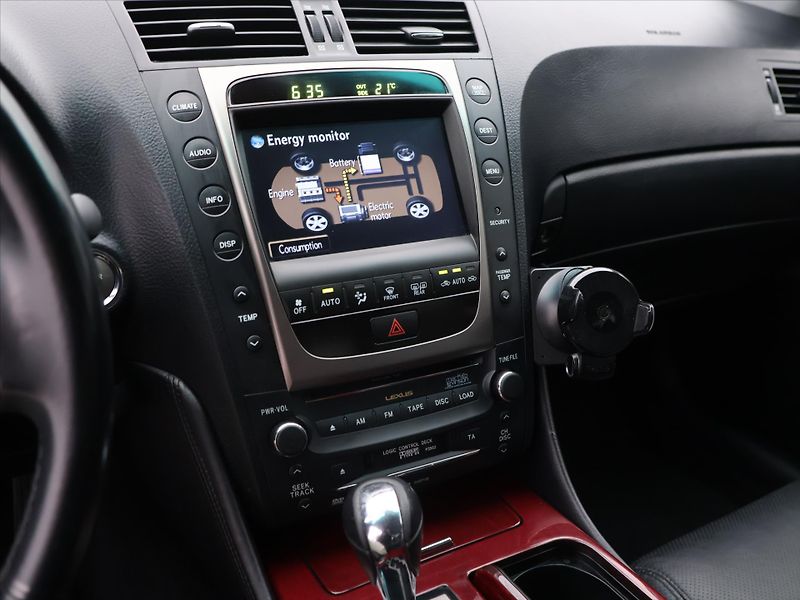 Lexus GS 450h 3.5 HYBRID 218kW CZ Navi - fotka 21 z 34