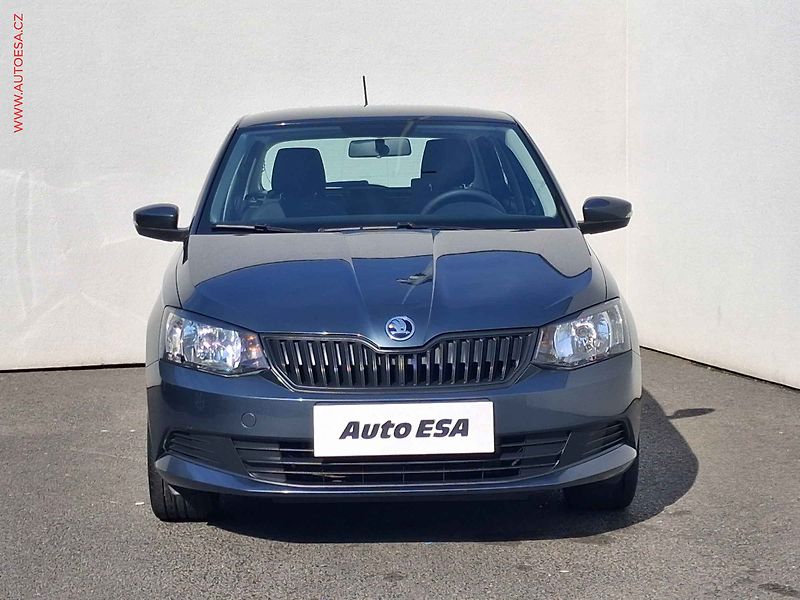 Škoda Fabia (2016) 1.0 MPi, Cool Edition, park. - fotka 2 z 17