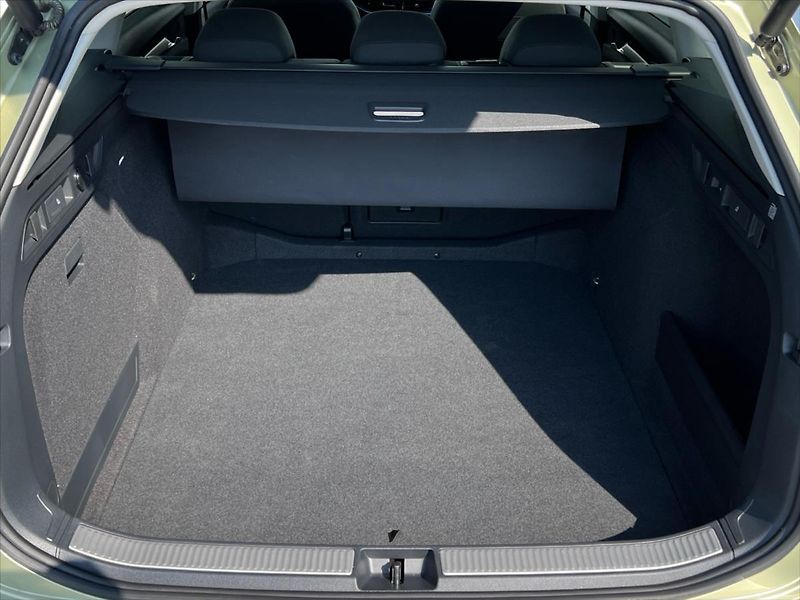 Škoda Superb 2,0 TDi 110kW 7DSG SELECTION - fotka 14 z 31