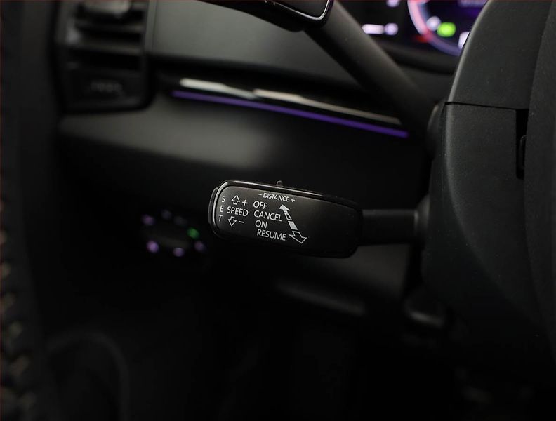 Škoda Karoq (2023) Sportline 1.5 TSI - fotka 13 z 18