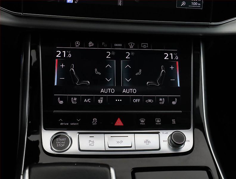 Audi Q8 (2021) 50 TDI - fotka 12 z 19