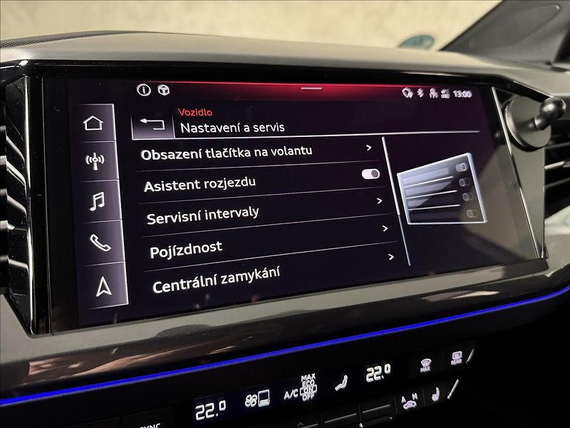 Audi Q4 e-tron 150kW S-Line LED Kamera - fotka 29 z 45