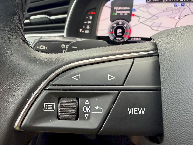 Audi Q8 (2021) 45 TDI 170kW Quattro - fotka 12 z 35