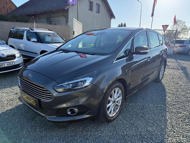Ford S-MAX 2.0 TDCI TITANIUM 7 MÍST 4X4 - fotka 3 z 15