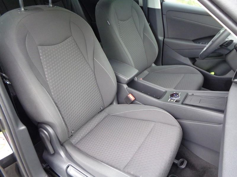 Volkswagen T-Roc 1,5 eTSI 7DSG LIFE  110 KW - fotka 21 z 30