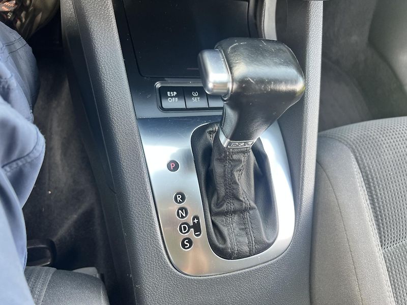 Volkswagen Golf 1.4TSI 90KW,DSG,DIGI,TEMPOMAT - fotka 38 z 45