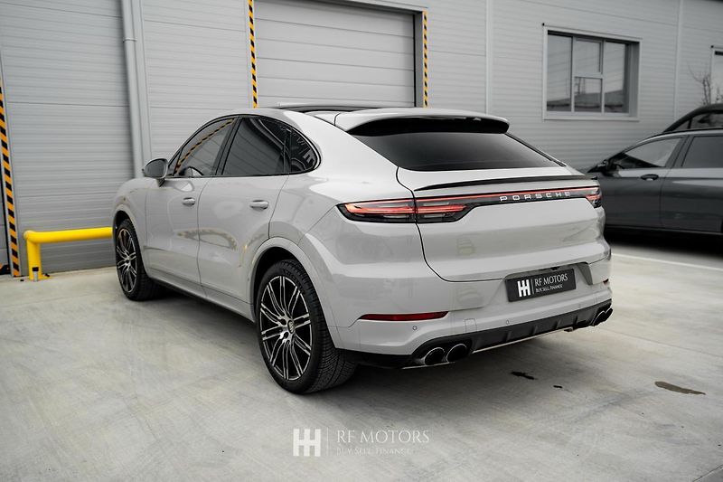 Porsche Cayenne (2020) Coupé Turbo 404kW - fotka 12 z 56