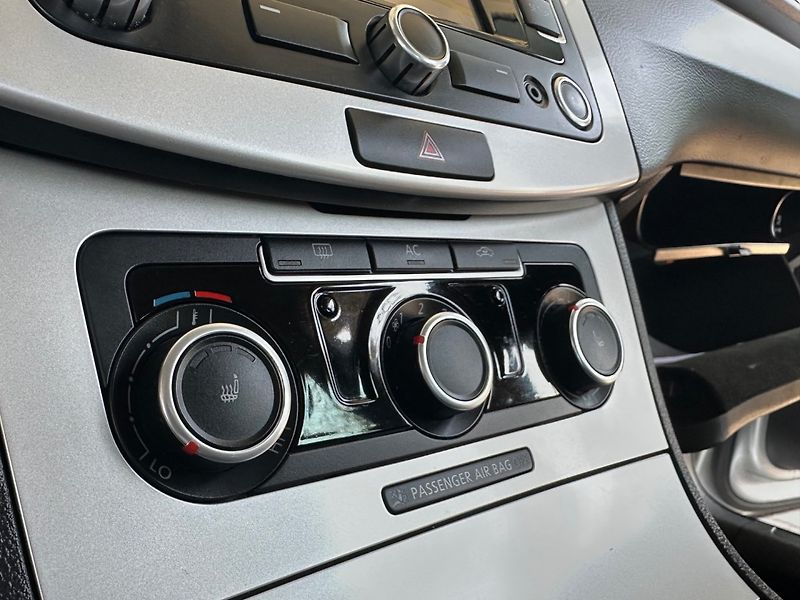 Volkswagen Passat Variant (2011) 1.6TDi NAVI, PRAVIDELNÝ SERVIS - fotka 12 z 16