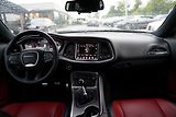 Dodge Challenger 5.7L V8 Hemi/Shaker/kůže/375 P - náhled 24