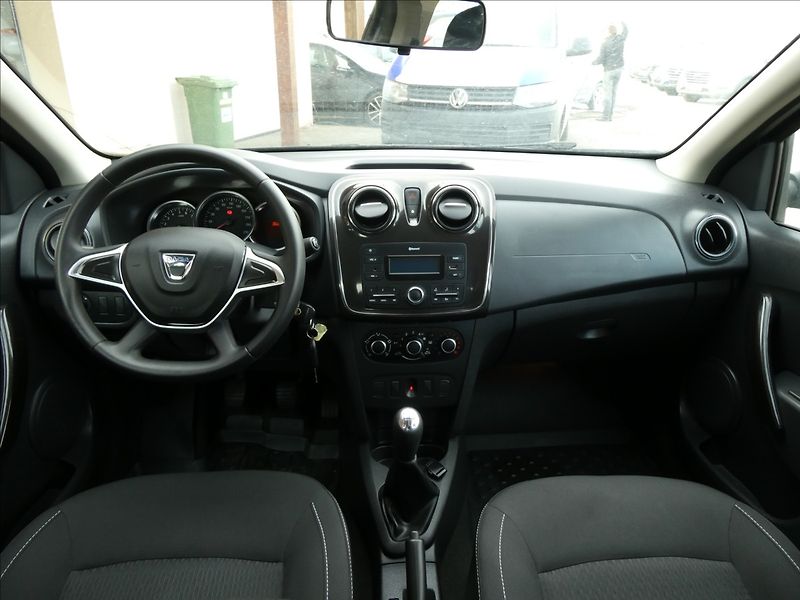 Dacia Logan 1,0 SCe Arctica, KLIMA, ČR - fotka 26 z 35