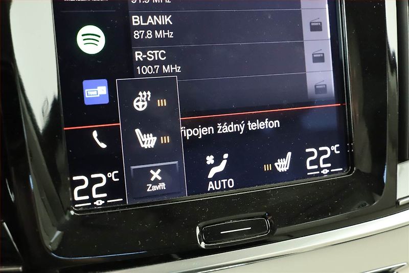 Volvo V90 (2017) D5 AWD, 4X4, Automat, Kůže - fotka 10 z 17