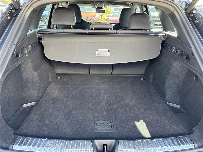 Audi Q5 2,0 TDI 150kW S-Line quattro - fotka 14 z 52
