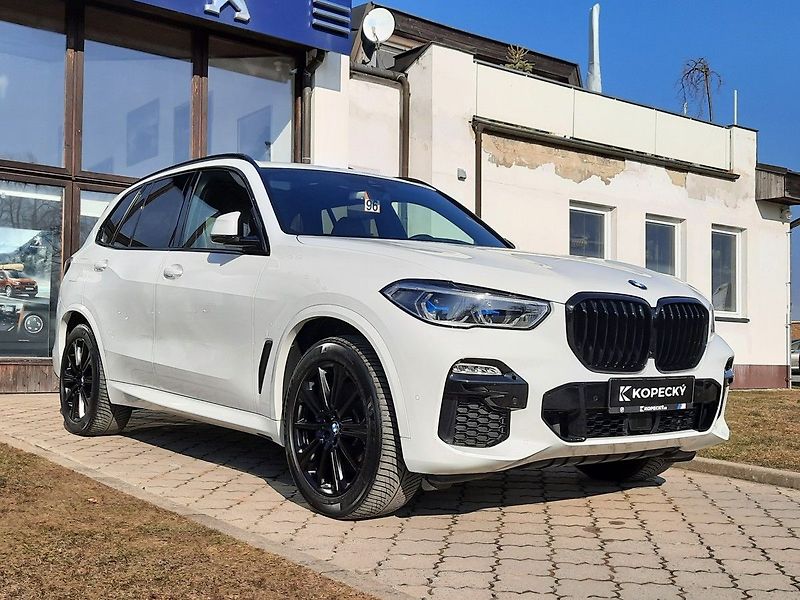 BMW X5 xDrive30D 286k - fotka 8 z 27