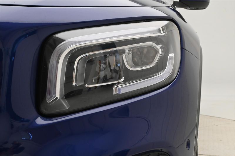 Mercedes-Benz GLB 2,0 220d 140kW 4MATIC Záruka a - fotka 29 z 31