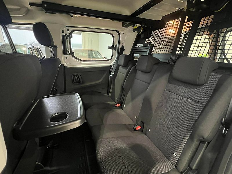 Opel Combo (2026) Crew Van L2 1,5 CDTi 102k MT6 - fotka 10 z 13
