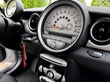Mini Cooper (2008) 1,6  R56 - náhled 15