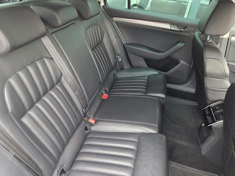 Škoda Superb (2019) 2.0 TDI TAŽNÉ ZAŘÍZENÍ - fotka 5 z 10