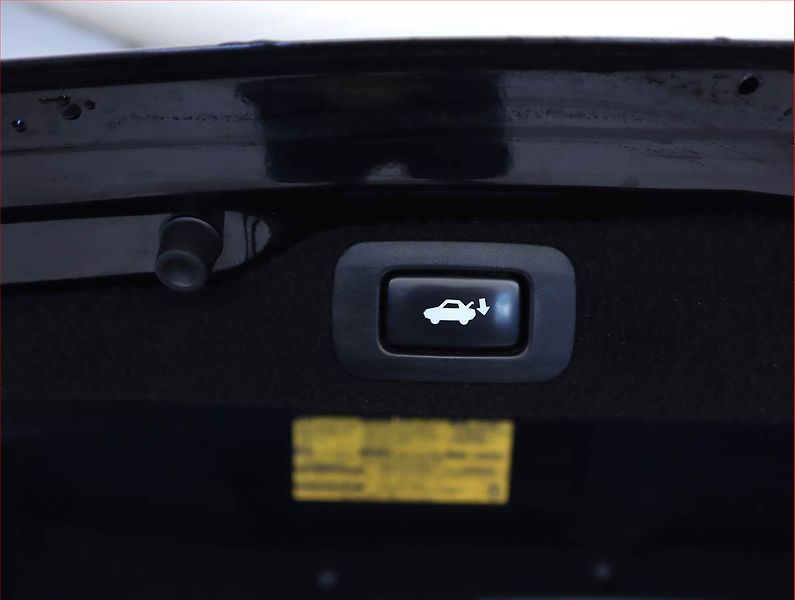 Lexus GS 450h (2012) 450 h, Automat, Serv.kniha - fotka 19 z 23