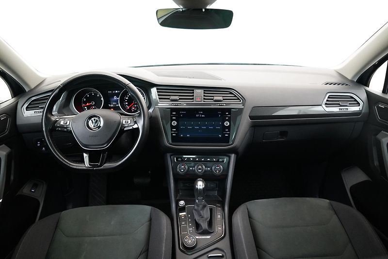 Volkswagen Tiguan - fotka 6 z 26