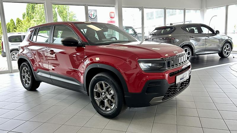 Jeep Avenger 1.2i 100k Longitude MT6 - fotka 2 z 13