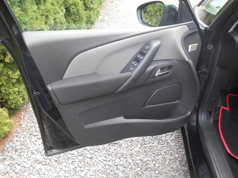 Citroën C4 SpaceTourer NAVI, Tažné, 49500KM - fotka 25 z 40