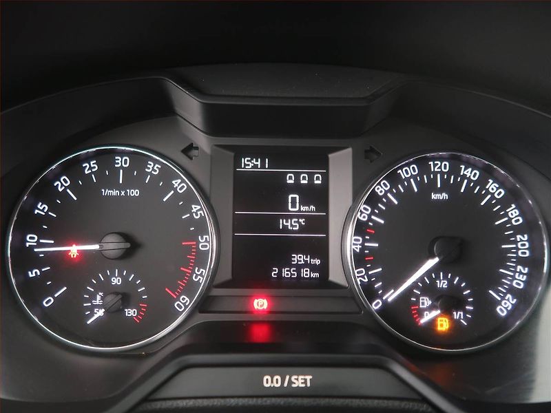 Škoda Octavia (2017) 2.0 TDI, Tempomat - fotka 11 z 17