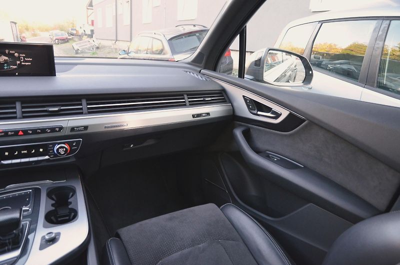 Audi Q7 (2016) 3.0TDi Q S-Line 1.MAJ./ VÝBAVA - fotka 27 z 51