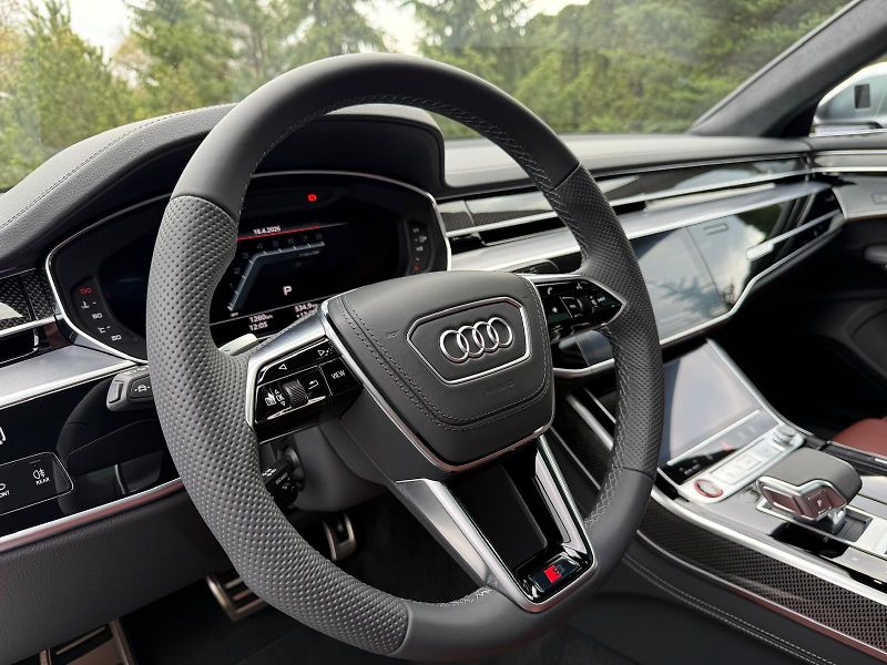 Audi S8 (2026) MAX výbava - fotka 15 z 22
