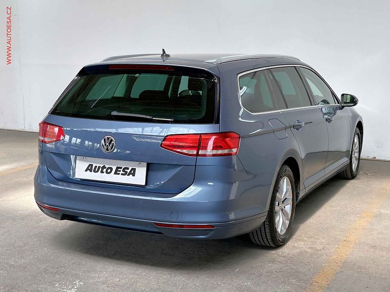 Volkswagen Passat (2015) 2.0TDi, DSG - fotka 4 z 17