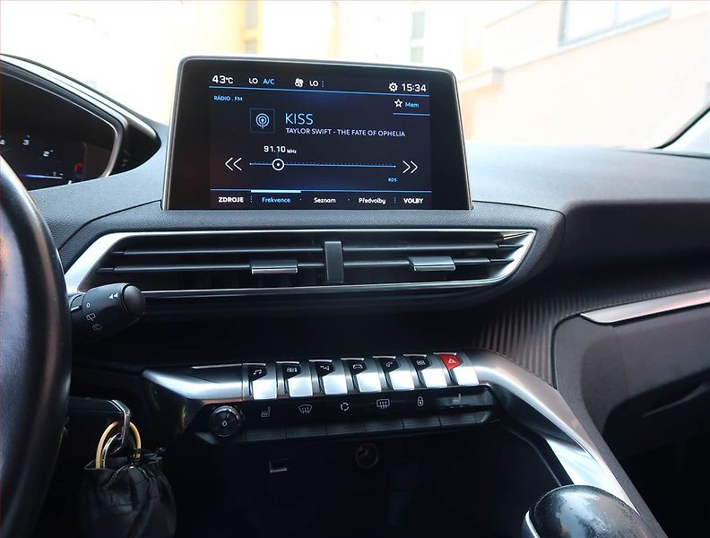Peugeot 3008 (2018) 1.6 BlueHDi, Tempomat - fotka 12 z 18