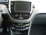 Peugeot 208 (2013) 1.2PT, ČR, AC, park.čidla - náhled 13