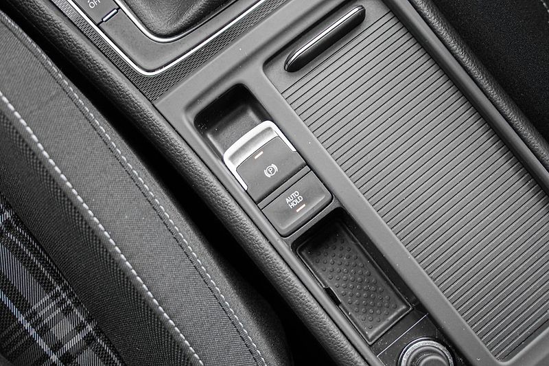 Volkswagen Golf - fotka 23 z 29