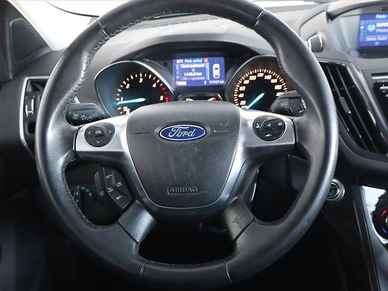Ford Kuga (2015) 2.0 TDCi, 4X4, Automat - fotka 16 z 22