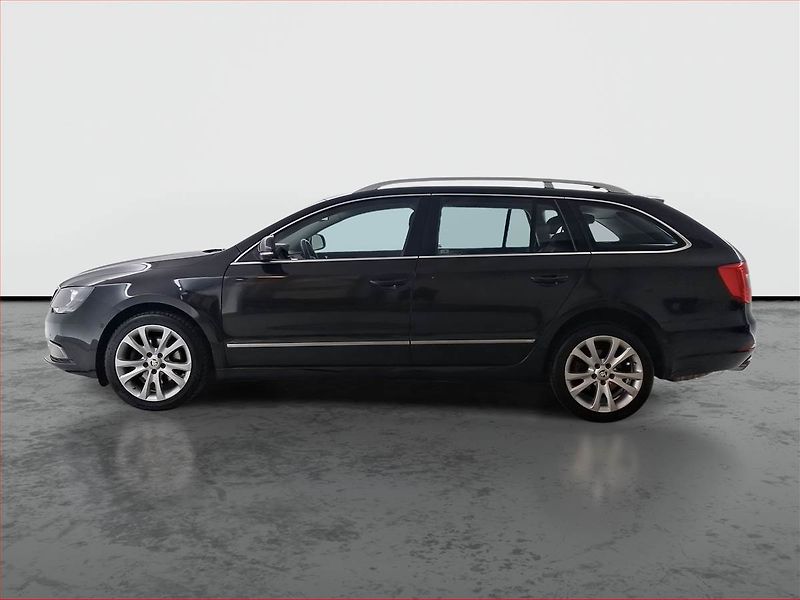 Škoda Superb (2013) Elegance 2.0 TDI, 4X4 - fotka 3 z 16