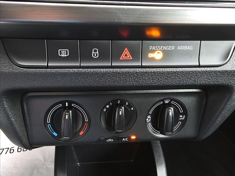 Škoda Fabia III 1,2TSi 66KW Edition - fotka 20 z 43