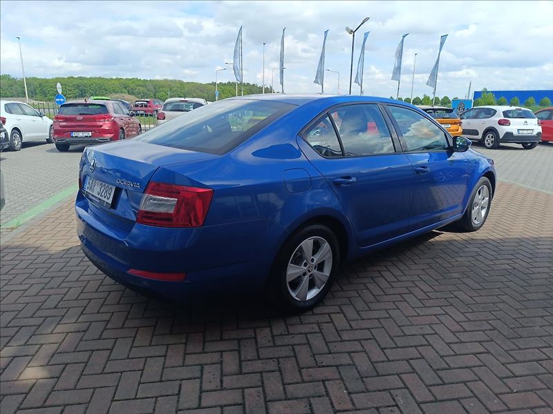 Škoda Octavia 1,6 TDi Style - fotka 5 z 18