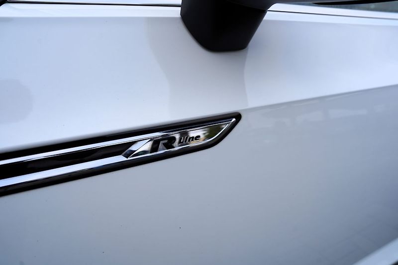 Volkswagen Arteon 2.0 TDI/4Motion/DSG/R-line - fotka 40 z 40