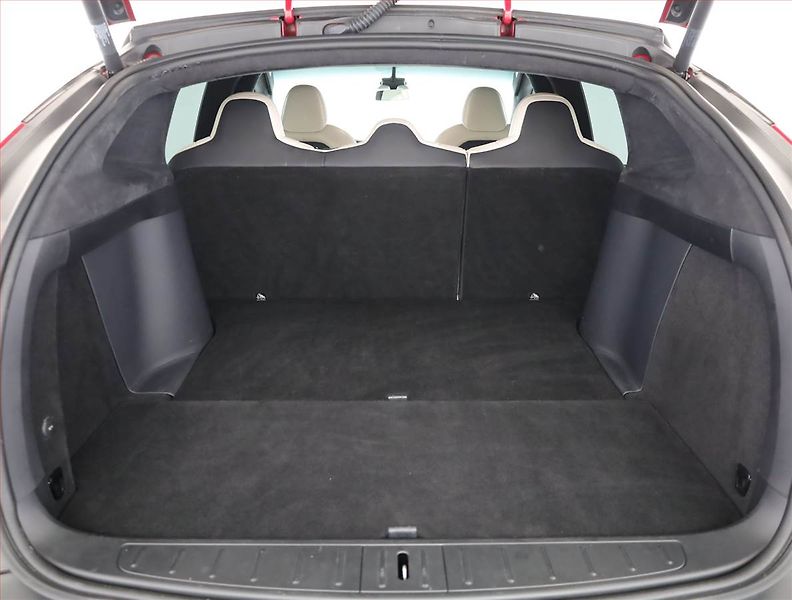Tesla Model X (2020) Long Range Plus, SoH 93% - fotka 23 z 25