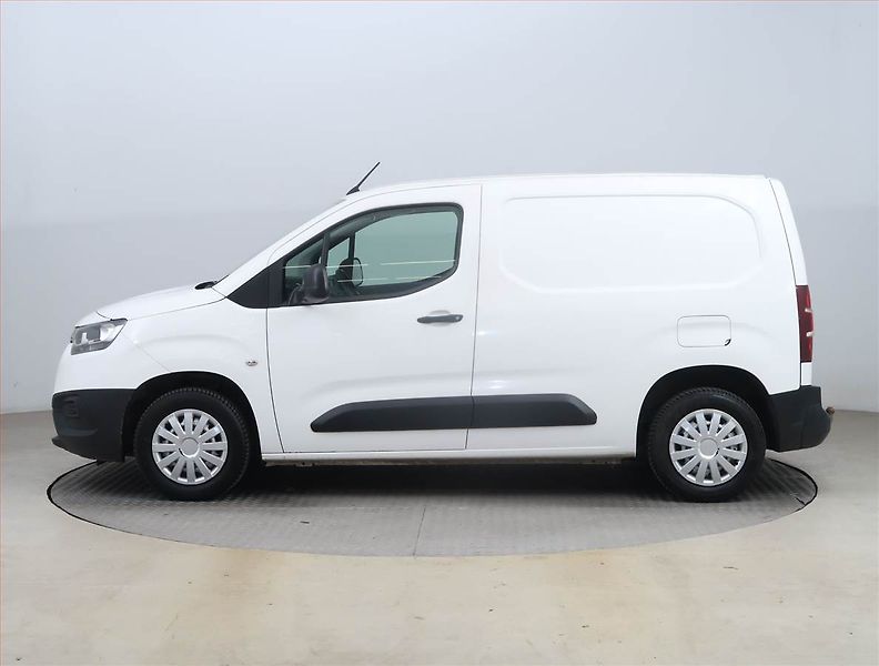 Toyota ProAce City (2020) 1.5 D4-D, ČR - fotka 3 z 12