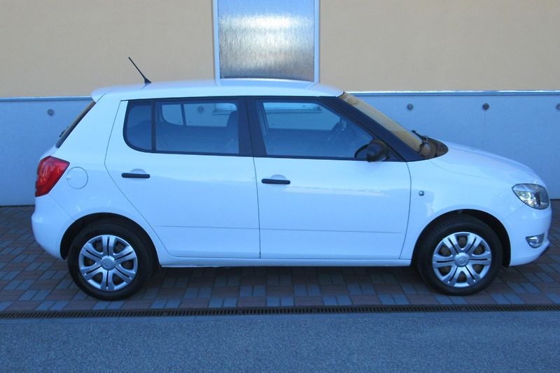 Škoda Fabia 1.2 KLIMA SADA KOL - fotka 3 z 24