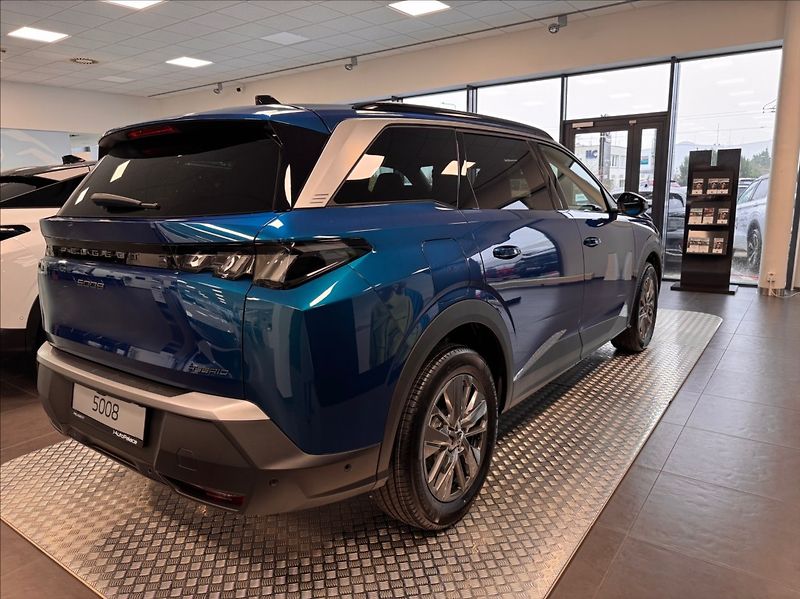 Peugeot 5008 (2025) 1,2 ALLURE Hybrid 145 e-DCS6 - fotka 4 z 8