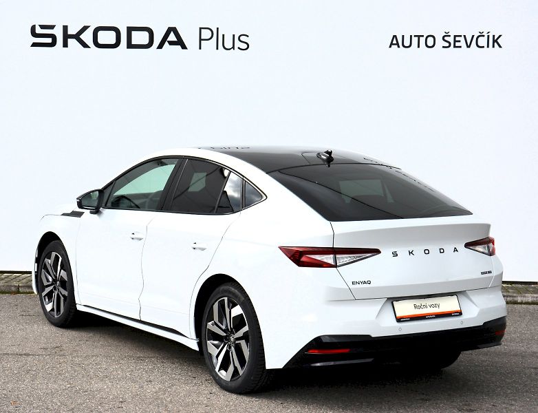 Škoda Enyaq (2025) SPORTLINE 63 kWh 150 KW - fotka 6 z 20