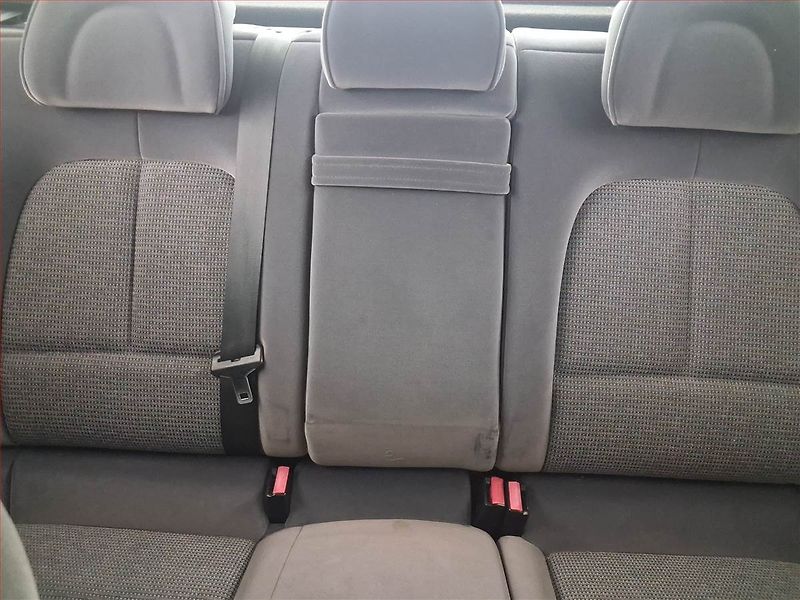 Peugeot 407 (2006) 1.6 HDi, Serv.kniha - fotka 10 z 18