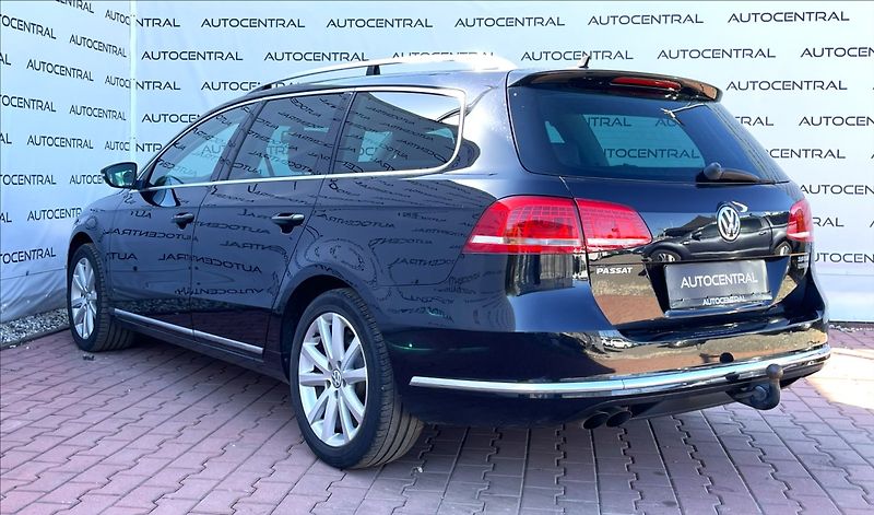 Volkswagen Passat 2,0 TDi,103kW,HIGHLINE,STK 7/2 - fotka 6 z 26