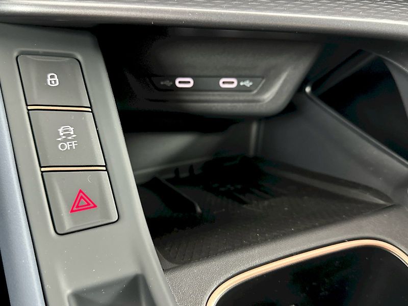 Cupra Terramar (2026) VZ 2.0 TSI 195kW 4x4 DSG - fotka 24 z 30