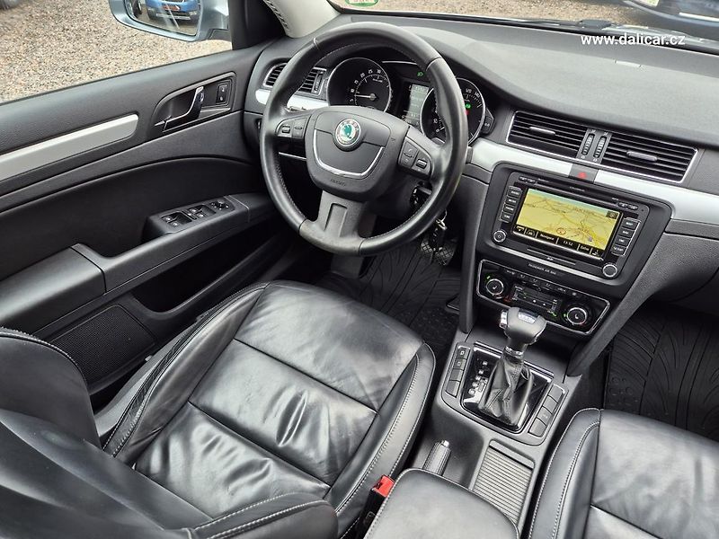 Škoda Superb (2012) 2.0TDi 125KW ELEGANCE XENON - fotka 29 z 50