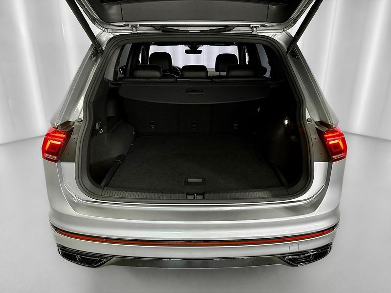 Volkswagen Tiguan Allspace 2.0TDI DSG 4MOTION R-LINE BLAC - fotka 27 z 28